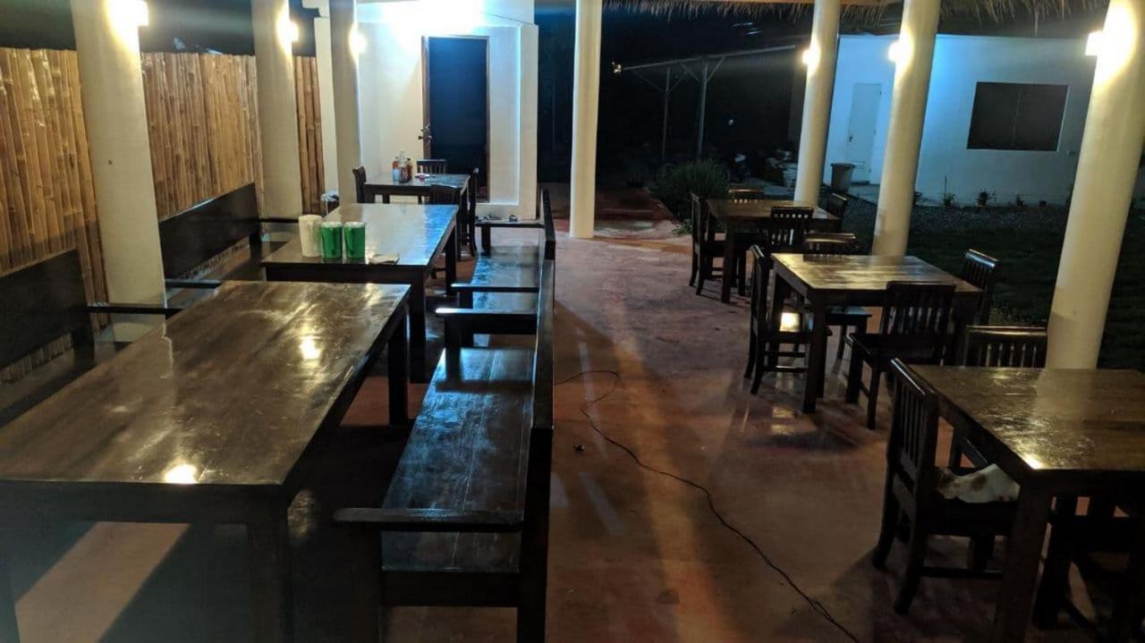 Funny Jellyfish Resort Moalboal Bagian luar foto